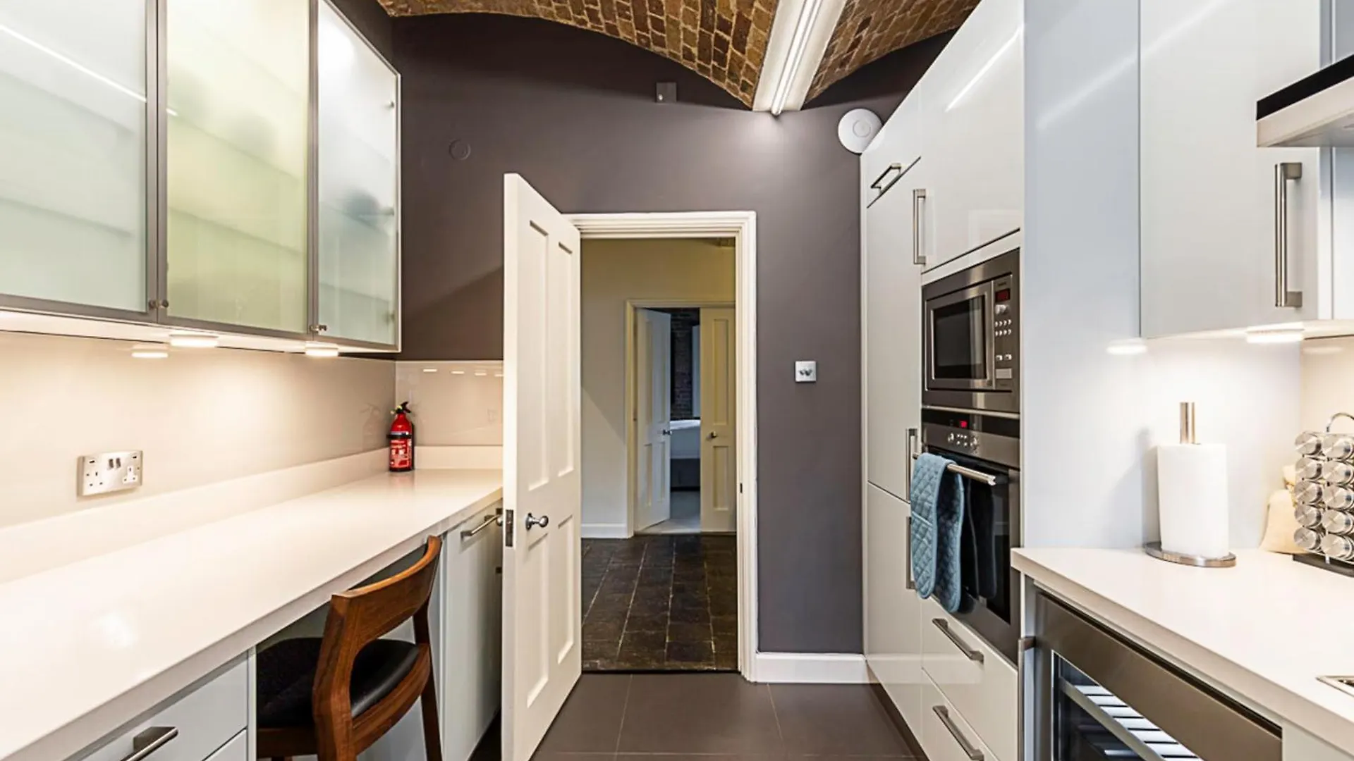 Apartment Charming Home In St Katharine Docks London United Kingdom