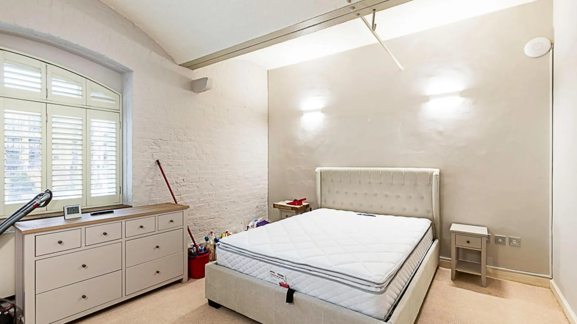 Charming Home In St Katharine Docks London Apartment